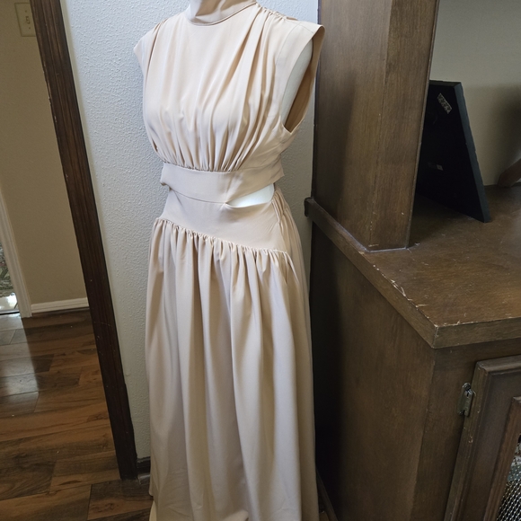 Commense | Dresses | Commense Cream Pleated Maxi Gown | Poshmark